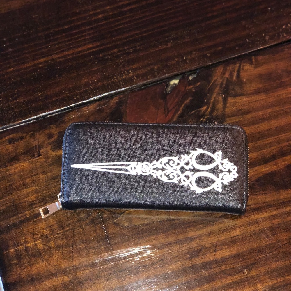 Cute hairstylist wallet